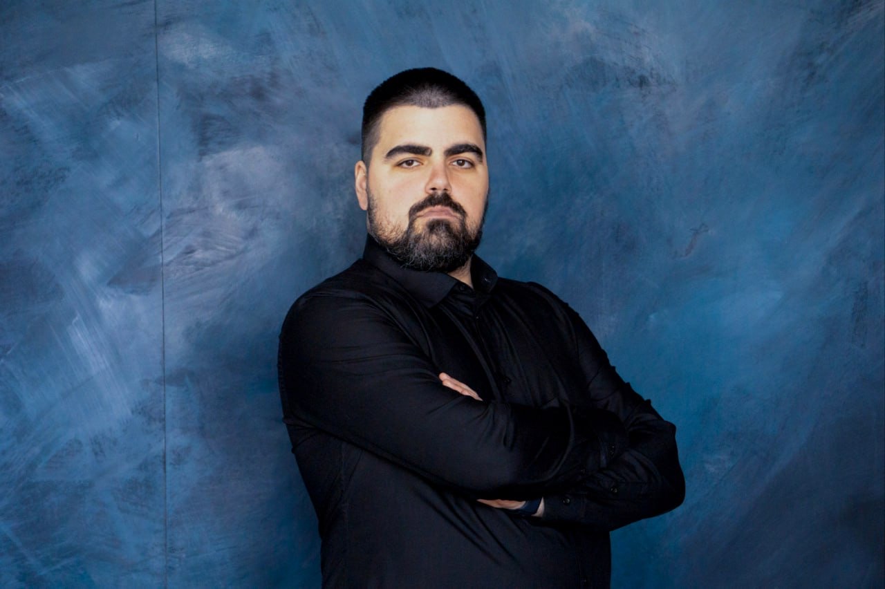 Артем Захаров